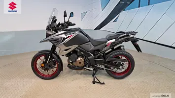 SUZUKI DL 1050 RR M6-7